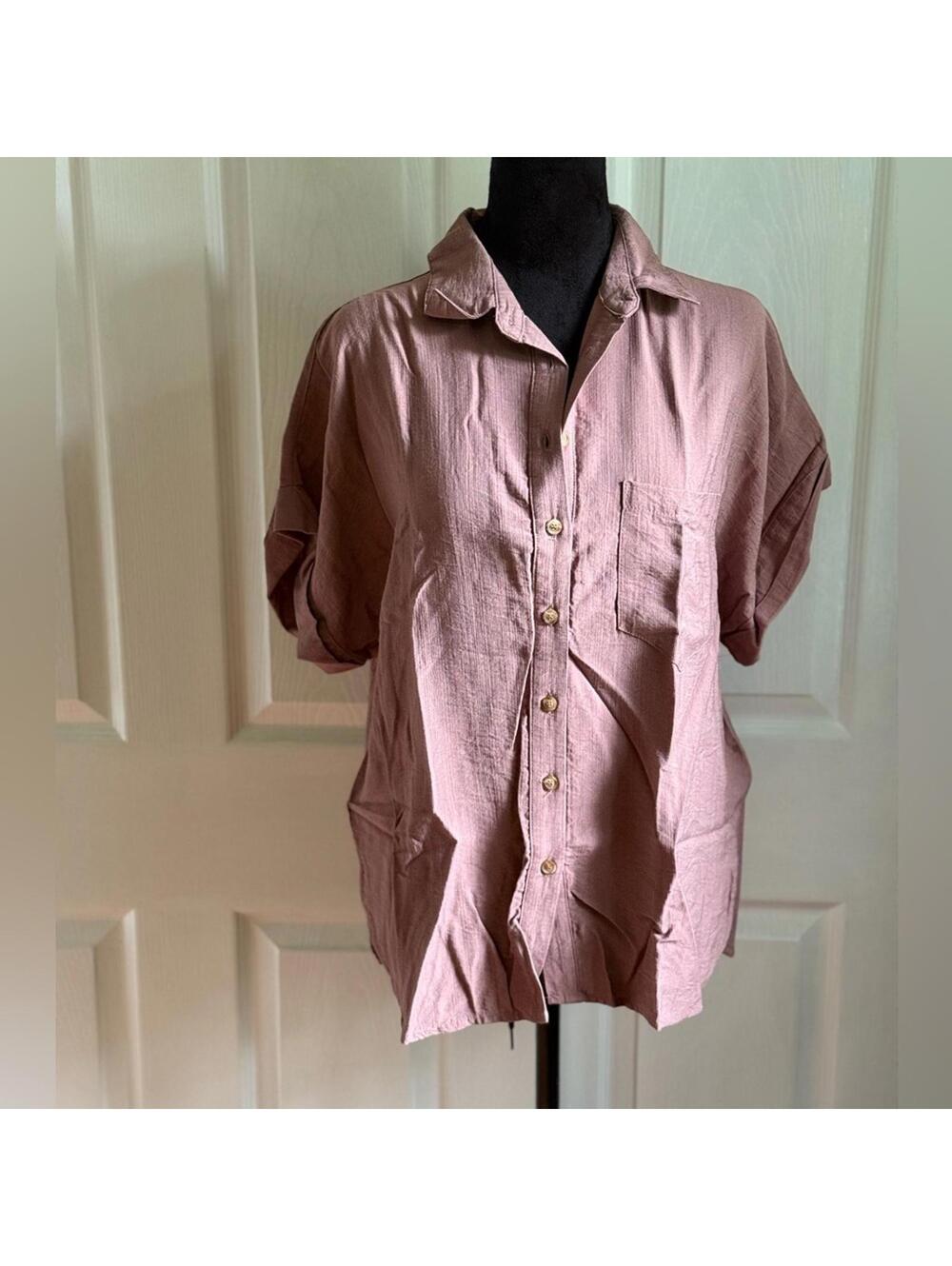 Women's Top | Short Sleeve Blouse | Forever21 | Size Medium
